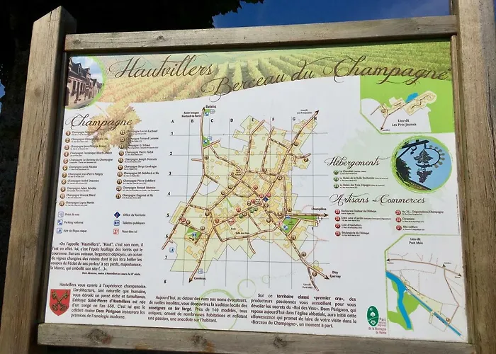 Holiday home Le Sarment -